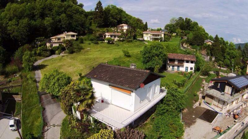 Bellavista Villa Brezzo Bagian luar foto